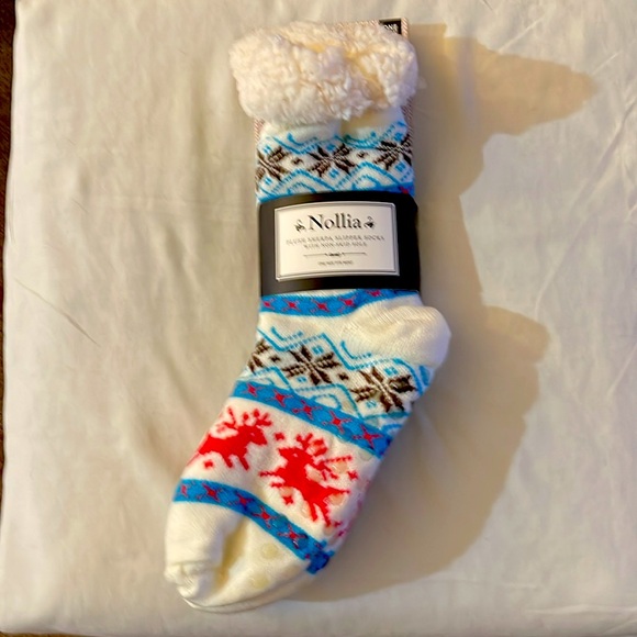 Nollia Plush Sherpa Slipper Socks - Picture 2 of 5
